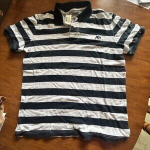 Men's short sleeve collared shirt
